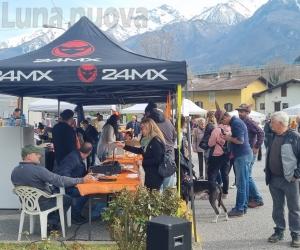 Mompantero: pienone per la piazza Teresa Mattei
