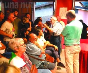 S.Giorio: «Via i fascisti», sospeso il primo consiglio comunale