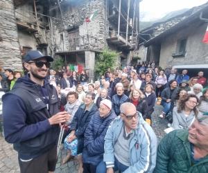 Novalesa: Lorenzo, un paese in piazza per dirgli “Grazie”