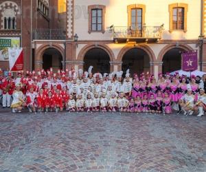 Orbassano in festa tra sedano rosso e mezzo secolo di majorettes