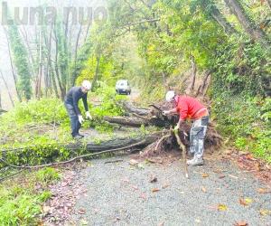 Frane, l'eredità di due giorni di pioggia incessante