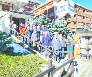 La squadra dello sgombero neve si ritrova al Colle mezzo secolo dopo