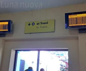 Fra stazioni saltate e treni cancellati: un caos senza fine