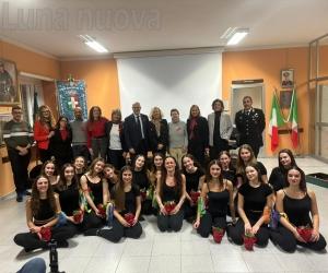 Buttigliera, il paese si unisce: contro la violenza a passo di danza