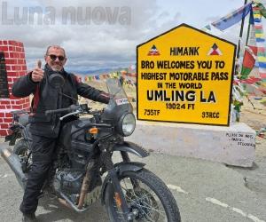 Orbassano: Danilo a 70 anni in moto sull'Himalaya con una protesi all'anca