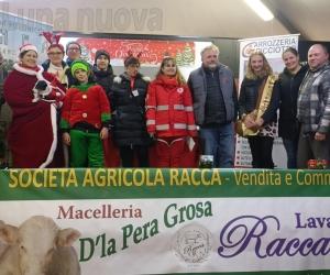 Reano, con i trattori luminosi è subito Natale