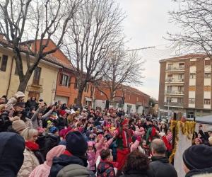 Rivoli, in piazza San Rocco festa con la Befana solidale