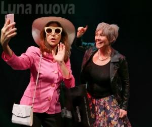 Il teatro si tinge di "Rosa shocking"