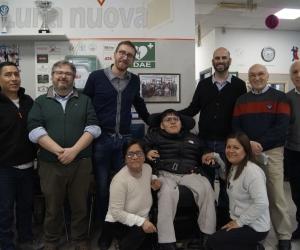 Collegno, la catena di solidarietà regala una carrozzina a Brayan