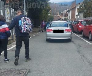 Scuola primaria di Villar Dora, ingressi e uscite: il dirigente ci pensa