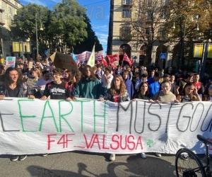 "Fridays for Future": «Chi vuole la pace, prepari la vita»