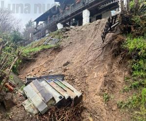 Giaveno, frana un terrapieno: sei evacuati