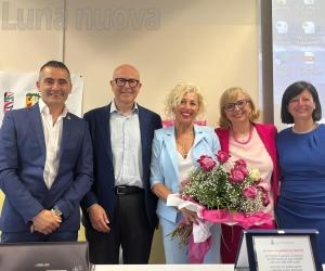 Buttigliera-Rosta, una festa in rosa per l’arrivederci all’amata preside 