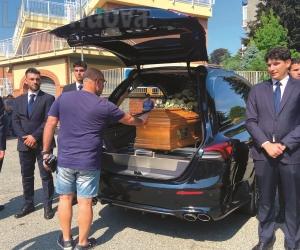 Rivalta, l'ultimo saluto al sorriso di Susy