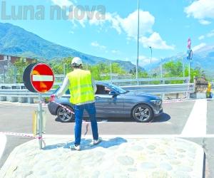 Susa: battesimo per la bretella Lidl, chiude il passaggio a livello