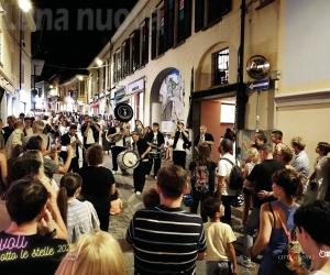 Rivoli premia le migliori vetrine e lancia il gelato al gusto "Rivolotto"
