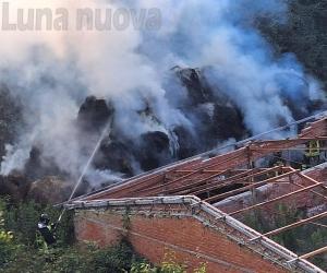 Bussoleno: ancora rotoballe a fuoco, stavolta alla  Richettera