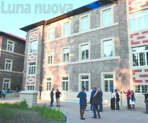 Collegno: nel parco Dalla Chiesa spuntano le 15 nuove aule del Curie