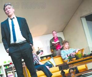 La "Cena tra amici": la borghesia vista da Paravidino