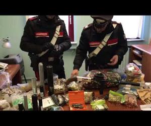 Bussoleno: un arsenale da guerra in casa, arrestato