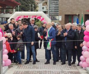 Buttigliera, inaugurata la nuova piazza del municipio 