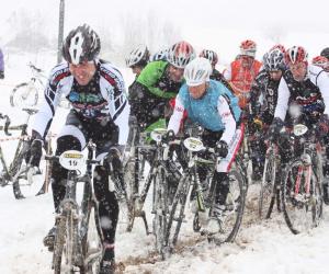 Ciclocross: sotto la neve, una gara d'altri tempi