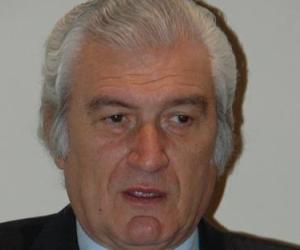 RIVOLI - Voto sui tagli degli stipendi agli assessori