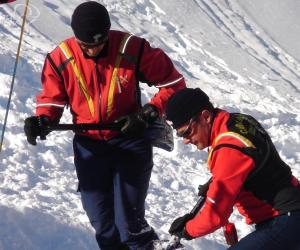 Travolto da una slavina: muore sciatore danese
