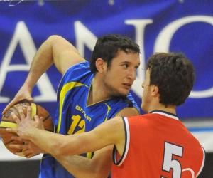 Giaveno Basket, una vera notte da Leoni