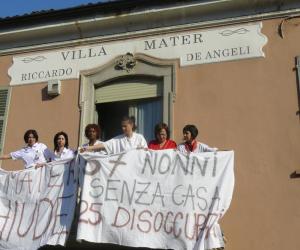 La protesta contro la chiusura di Villa Mater arriva in consiglio