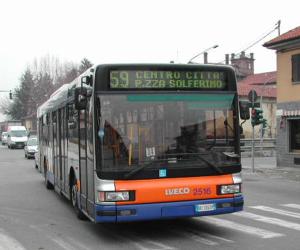 Bus, corse tagliate anche in zona ovest