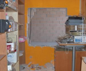 Colpo in stile commando nella tabaccheria