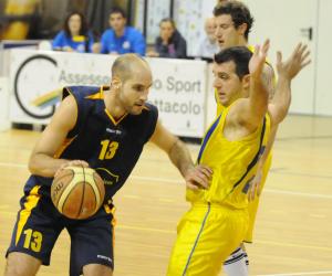 Basket: l'Orbassano balla sulla crisi di Giaveno