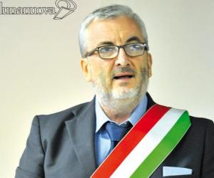 Giacone giura, poi partono le polemiche