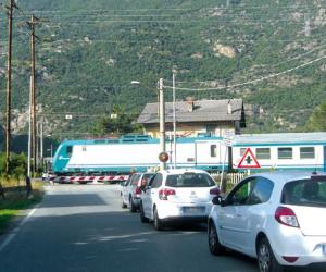 Via alla raccolta firme per il sottopasso