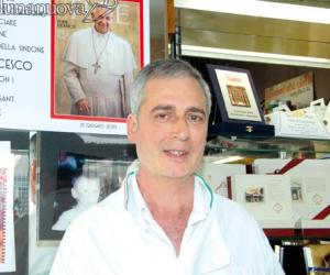 Salatini e pizzette made in Collegno per l'abbraccio del papa ai valdesi
