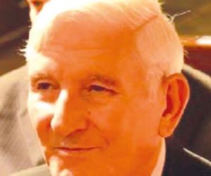 Borgone dà l'addio a Vacchiotti, il farmacista al servizio degli altri