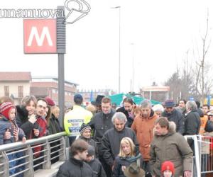 REDAZIONE IN PIAZZA Miraggio metropolitana per Cascine Vica