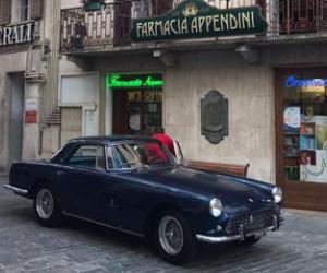 Giaveno, auto ed eleganza fra le vie della città
