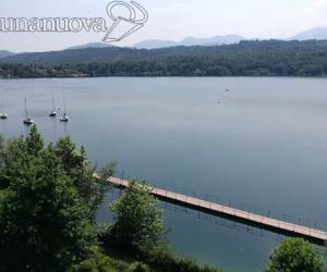 Avigliana, il lago Grande conquista 5 "Vele blu"
