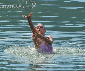 Sincronette e pallanuotisti, tutti stregati dal lago