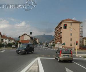 Ferriera, pioggia di multe all'incrocio: tutti furiosi con il semaforo intelligente