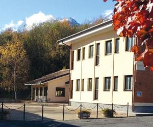 Giaglione: la scuola non lascia, anzi raddoppia