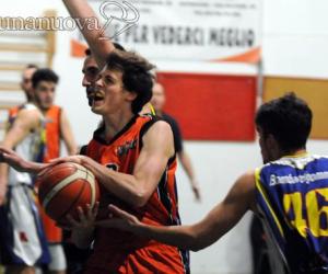 Basket: Grugliasco schianta Piossasco