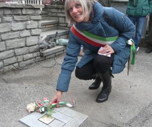 Condove: posata la pietra d'inciampo per Mario Bocco