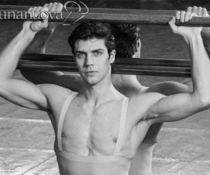 Roberto Bolle balla Stravinskij con l'Orchestra Sinfonica della Rai 