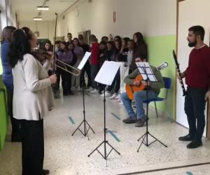 Susa: i docenti celebrano il "Giorno della Memoria" suonando per i ragazzi