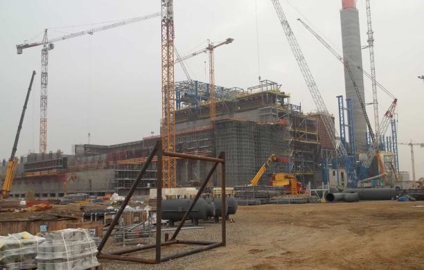 L'inceneritore in costruzione