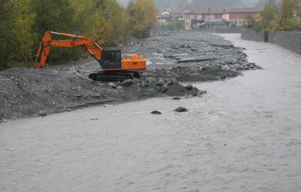 Lavori sulla Dora a Susa