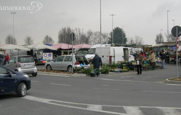 Uno dei mercati rivaltesi